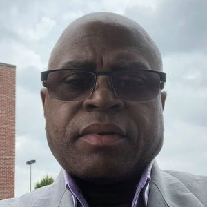 Meet your Posher, Howard